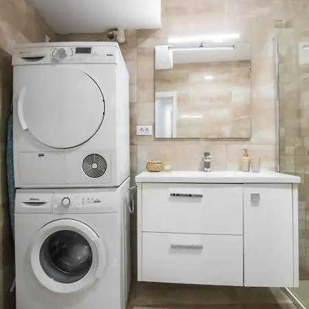 Alma Apartment